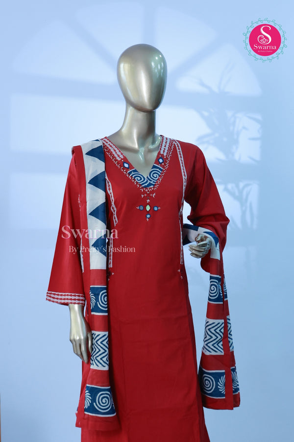 Scarlet CharmScarlet Red with Navy BlueButter Cotton Suit Set SWRM223
